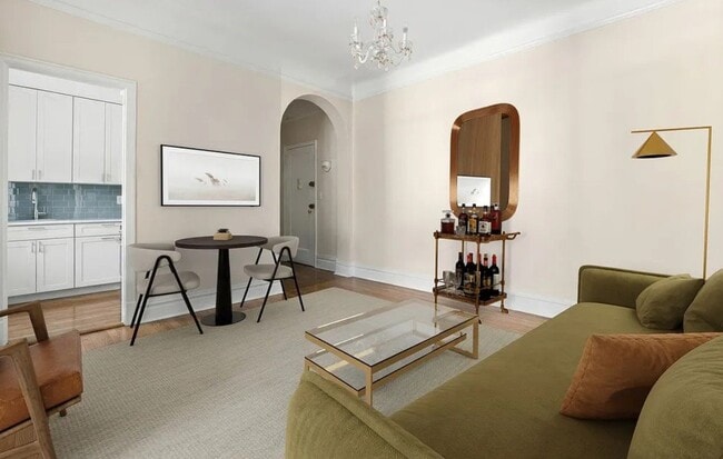 Building Photo - 205 W 54th St