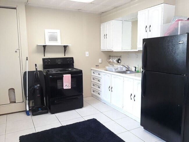 Foto del edificio - Studio Garage Apartment in Winter Park