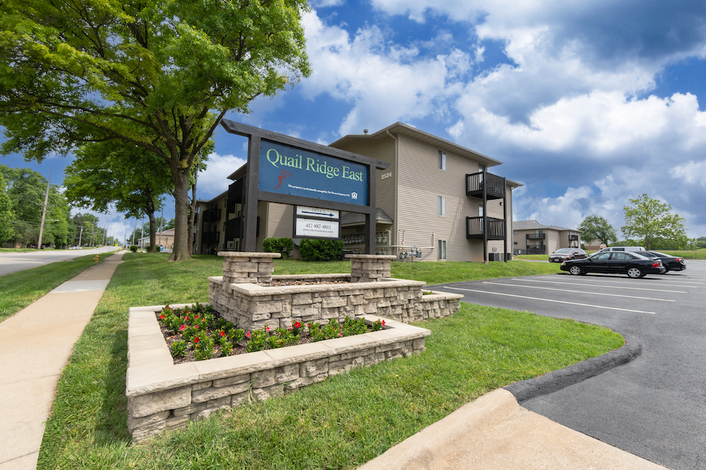 Primary Photo - Quail Ridge East Apartments