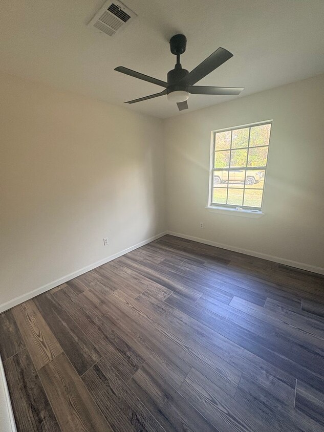 Foto del edificio - Waveland Single Family Home