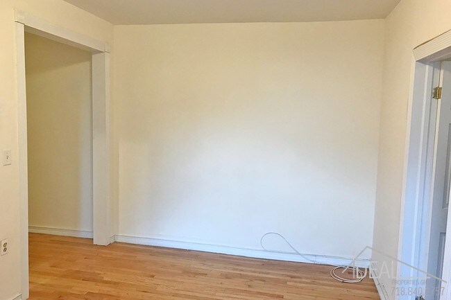 Foto del edificio - 561 Pacific St