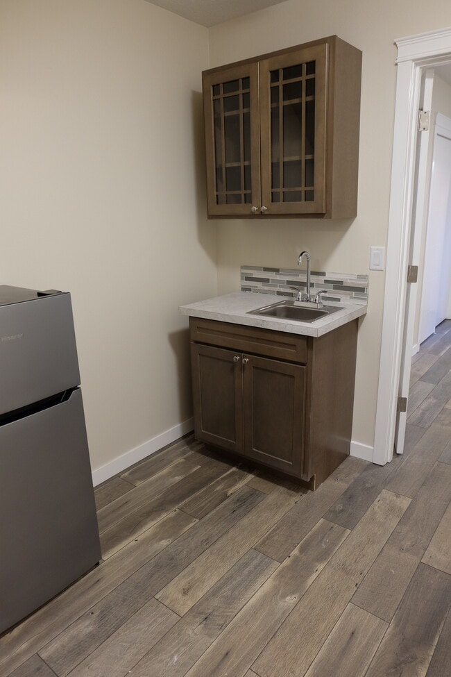 Foto del edificio - 5883 NE Failing St