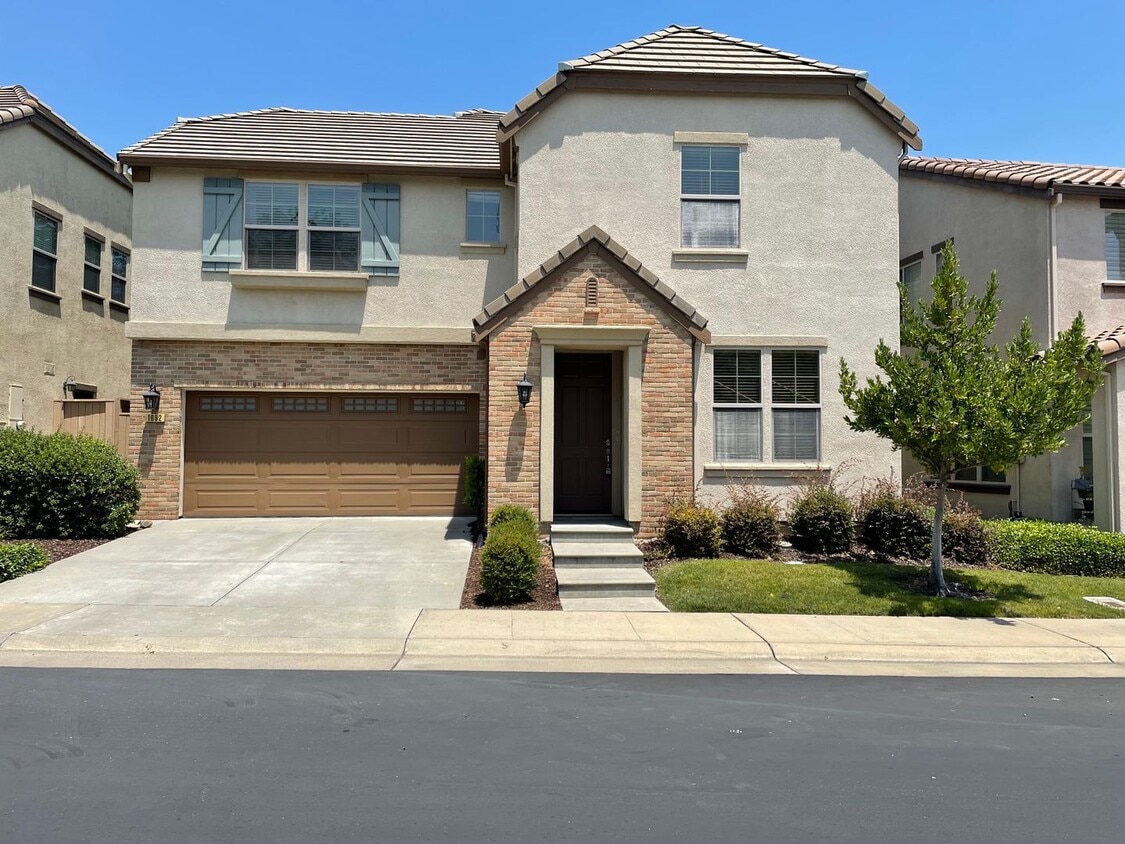 Primary Photo - Nice Two Story Home in Folsom Available Fo...