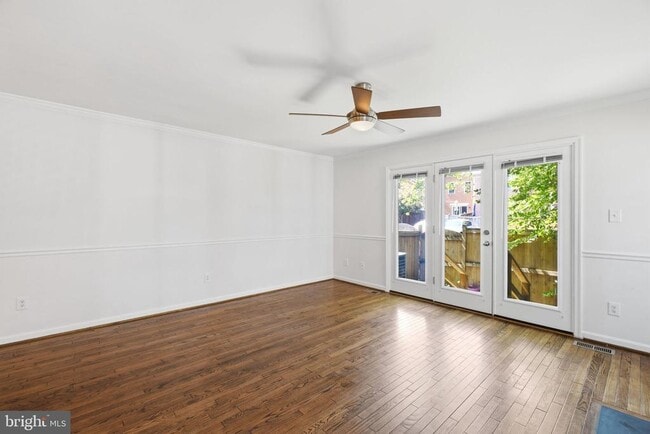 Building Photo - 541 Colecroft Ct