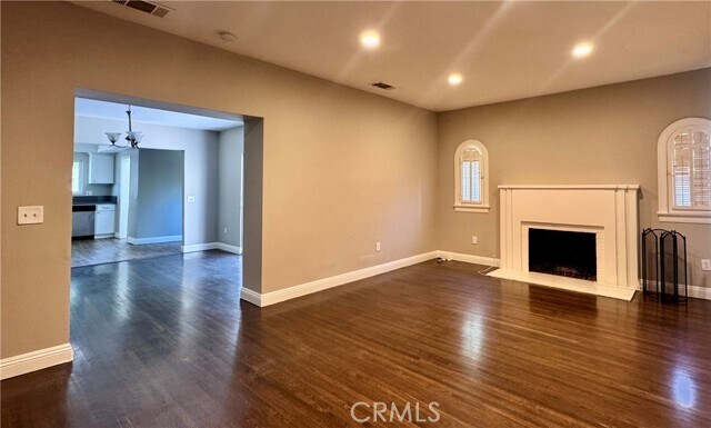 Foto del edificio - 3357 Tyler Ave
