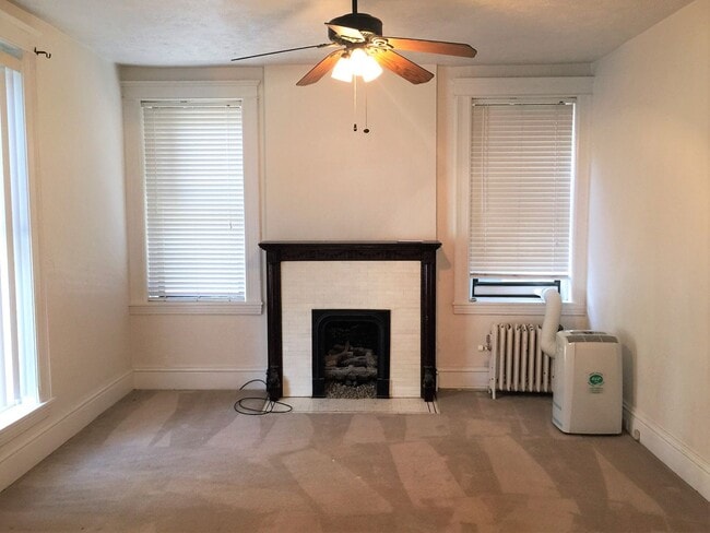 Interior Photo - Sycamore