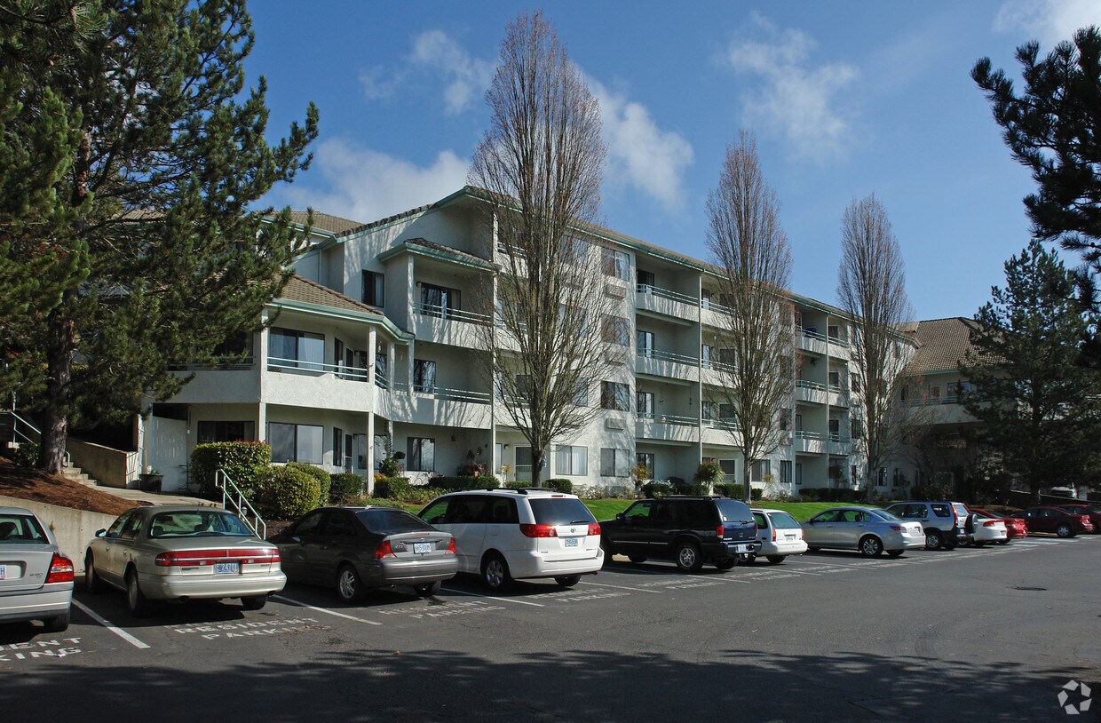Garden Valley Retirement Apartments in Roseburg, OR