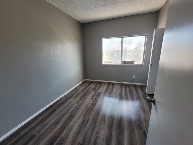 Foto del edificio - 2814 East Marconi Avenue, Unit 203