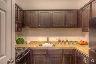 The Crossing at Berkley Square photo'