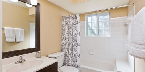 Building Photo - 700 Sanctuary Cove Dr
