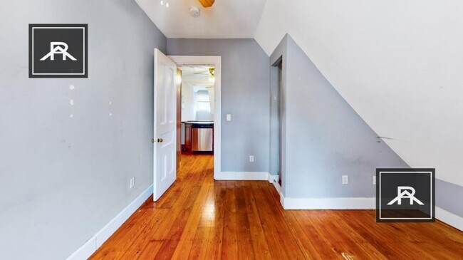 Foto del edificio - 3 bedroom in Boston MA 02120