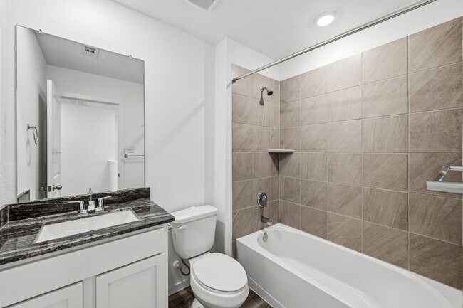 Foto del edificio - 17818 Delmar Hts Ln