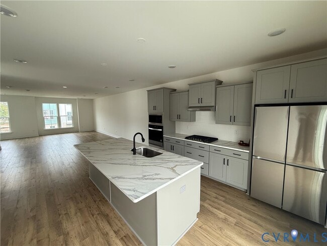 Building Photo - 15390 Oasis Sun Aly