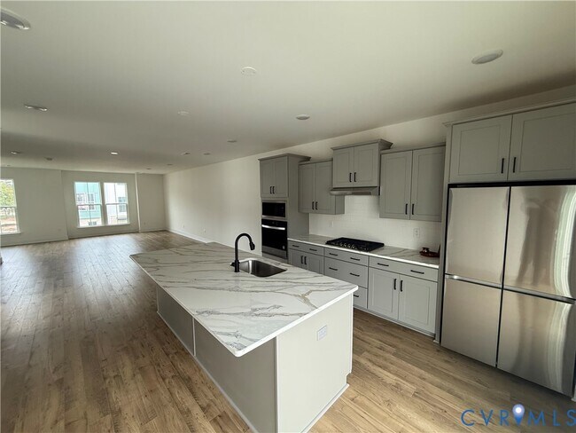 Foto del edificio - 15390 Oasis Sun Aly