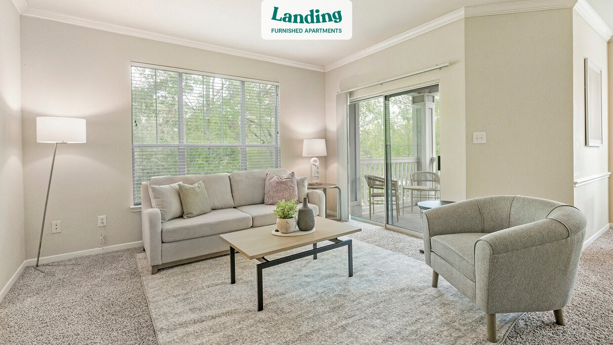 Foto principal - 8101 Research Forest Dr