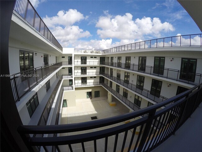 Foto del edificio - 4100 SW 64th Ave