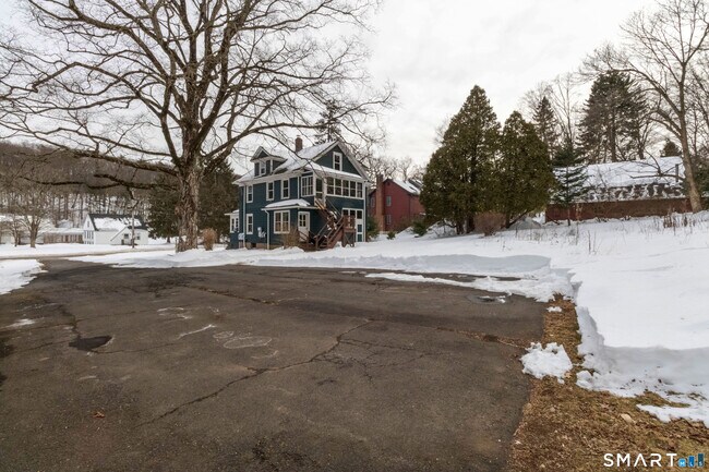 Foto del edificio - 63 Main St