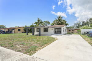Foto principal - 354 NW 4th Pl
