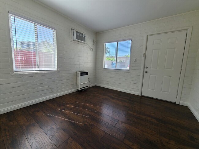 Foto del edificio - 3447 4th St