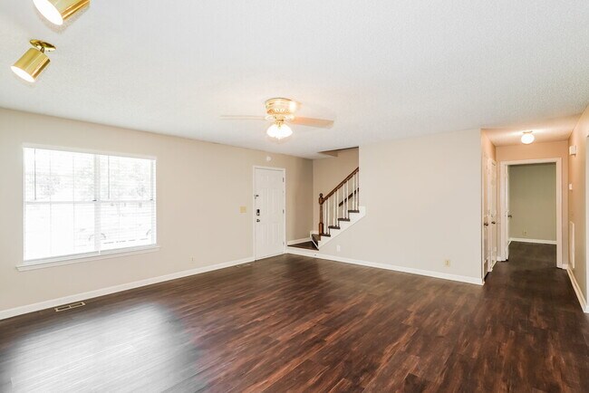 Foto del edificio - 2503 Woods Ct
