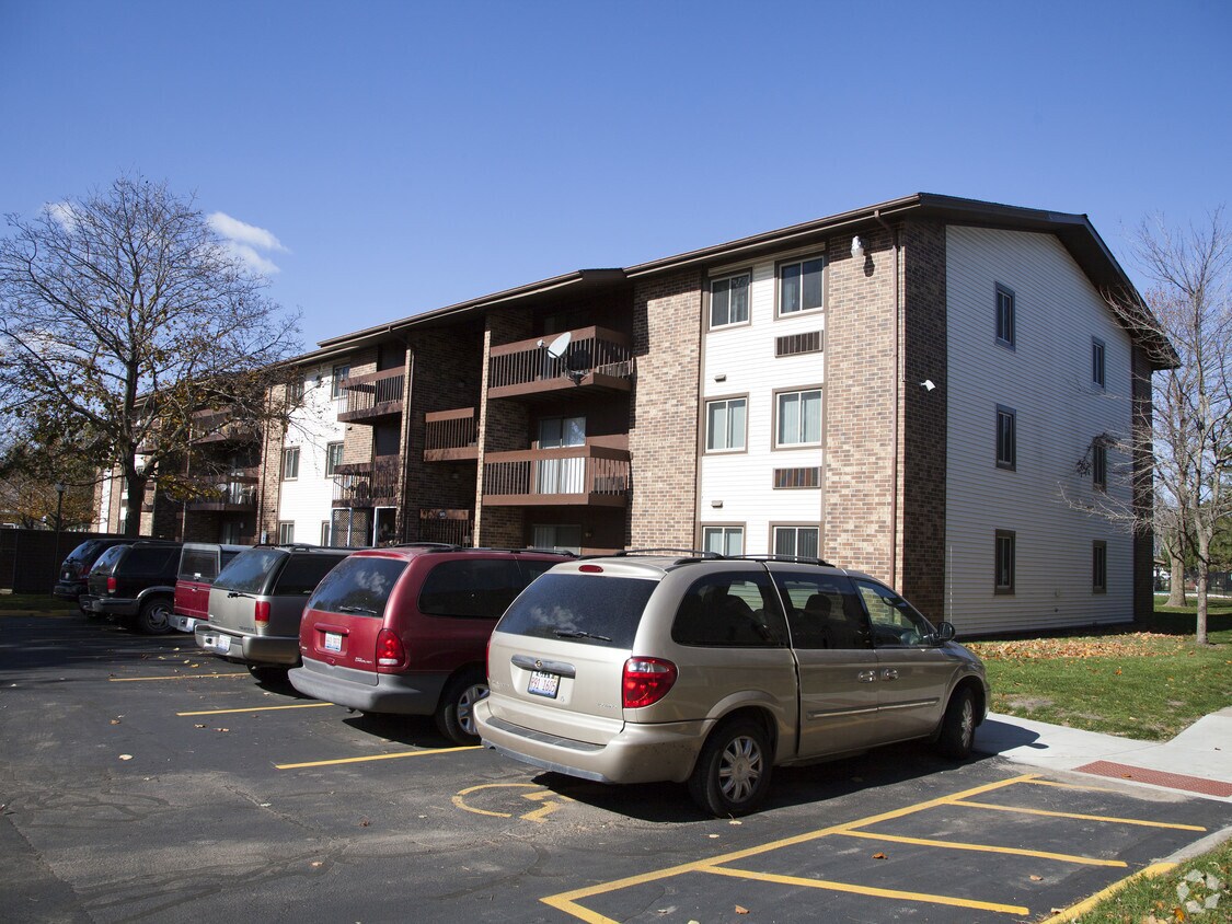 Sandburg Village Apartments Galesburg