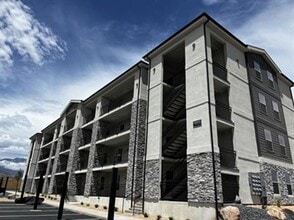 Building Photo - 184 Lone Rock Dr