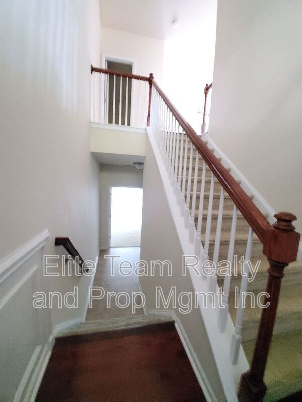 Foto del edificio - 11190 Bridgewater Dr