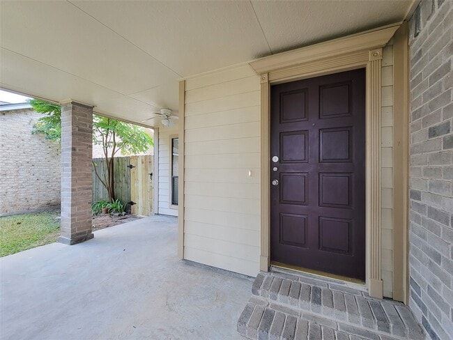 Foto del edificio - 3610 Honey Creek Dr