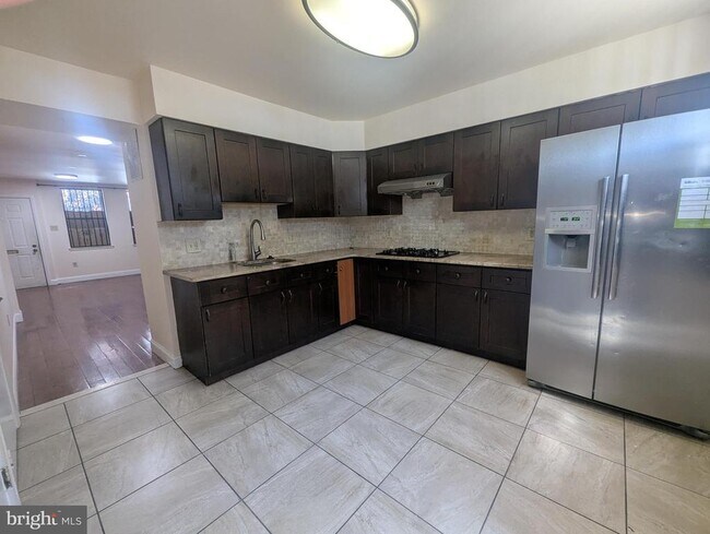 Foto del edificio - 1624 W Diamond St
