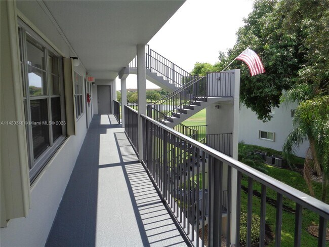 Foto del edificio - 251 SW 132nd Way