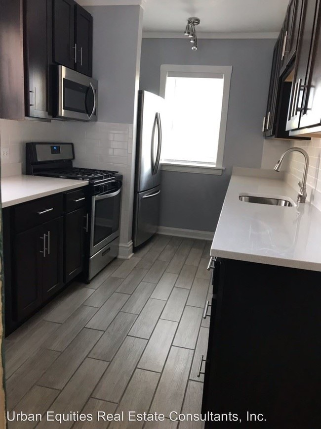 Foto del edificio - 119 Elmwood Ave