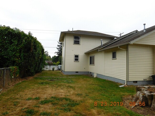 Foto del edificio - Large Single Family Home