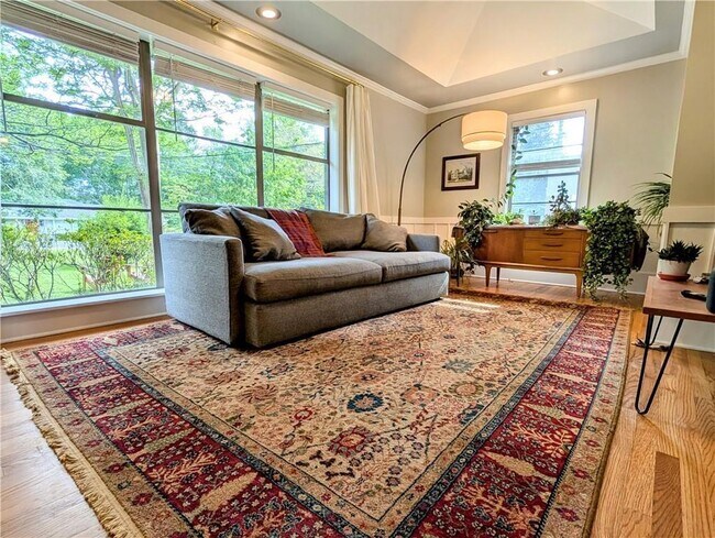 Foto del edificio - 2706 Drew Valley Rd NE