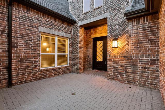 Foto del edificio - 4630 Summerville Ln