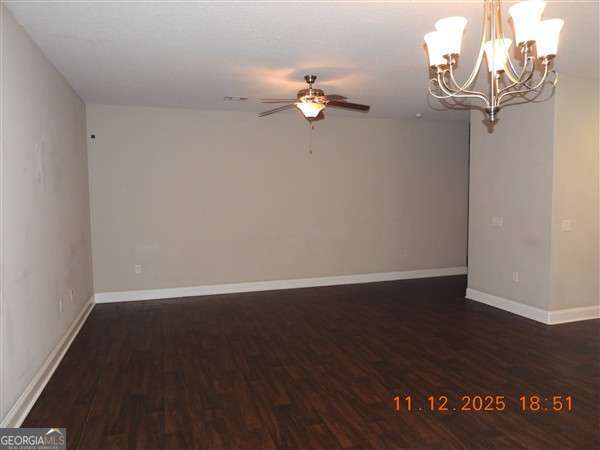 Foto del edificio - 221 Case Ln SE