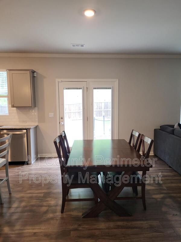 Building Photo - 5943 Screech Owl Dr