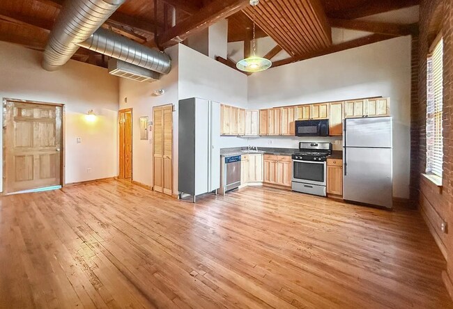 Foto del edificio - 325 Lafayette St