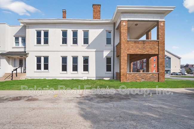 Building Photo - 404 N Lebanon St