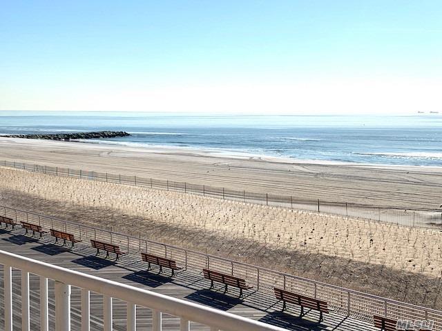 Foto del edificio - 210 Shore Rd