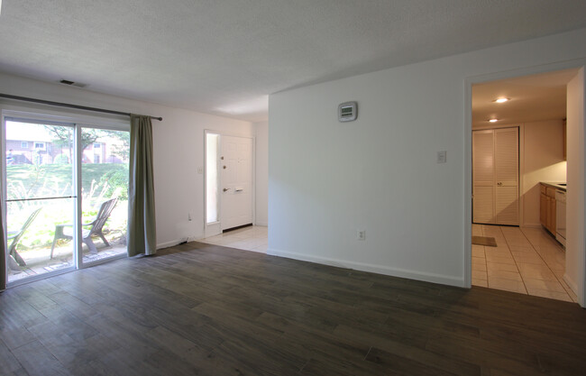 Building Photo - 4678 Conwell Dr