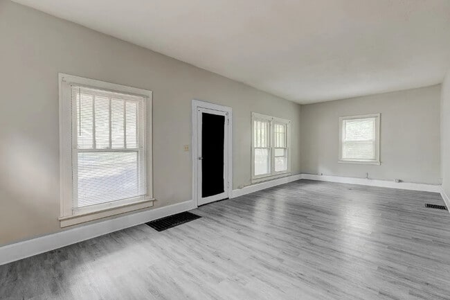 Photo - 849 S Belleview Pl House