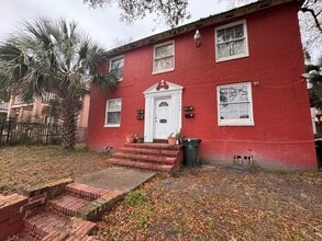 Building Photo - 1715 Perry St