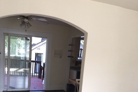 Building Photo - 144 Harding Ave