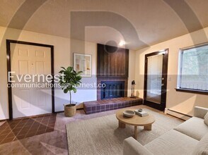 Building Photo - 2800 Kalmia Ave