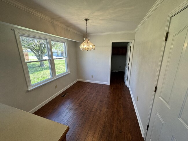 Building Photo - 100 Brownstone Dr