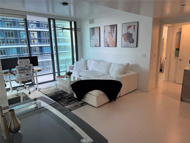 Building Photo - 1300 S Miami Ave