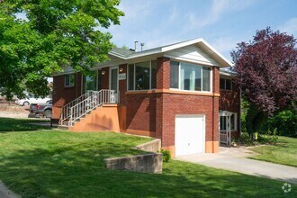 Building Photo - 850 Healy St