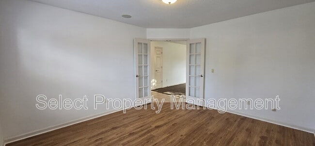 Building Photo - 9121 Brickshire Pkwy