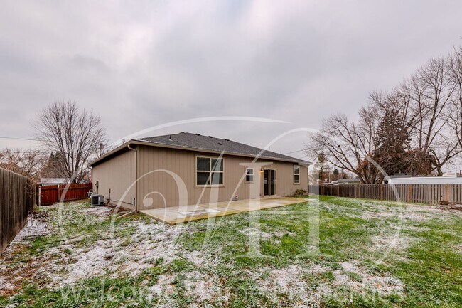 Foto del edificio - 3 Bedroom in Convenient Location