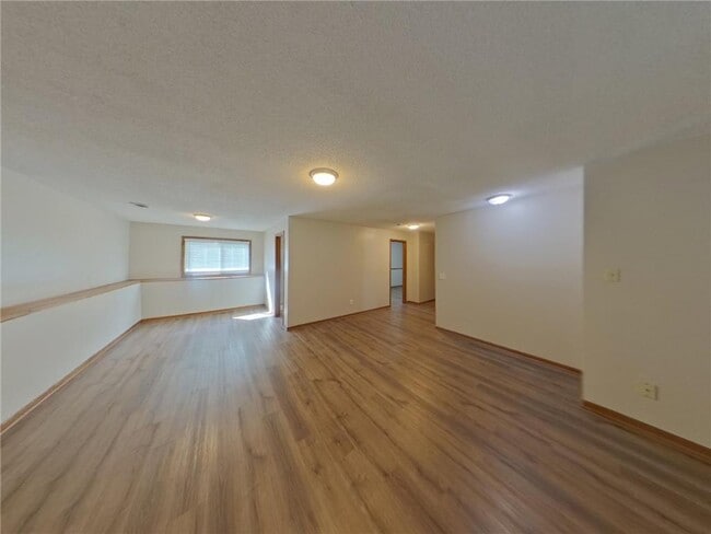 Building Photo - 1407 Primrose Ln